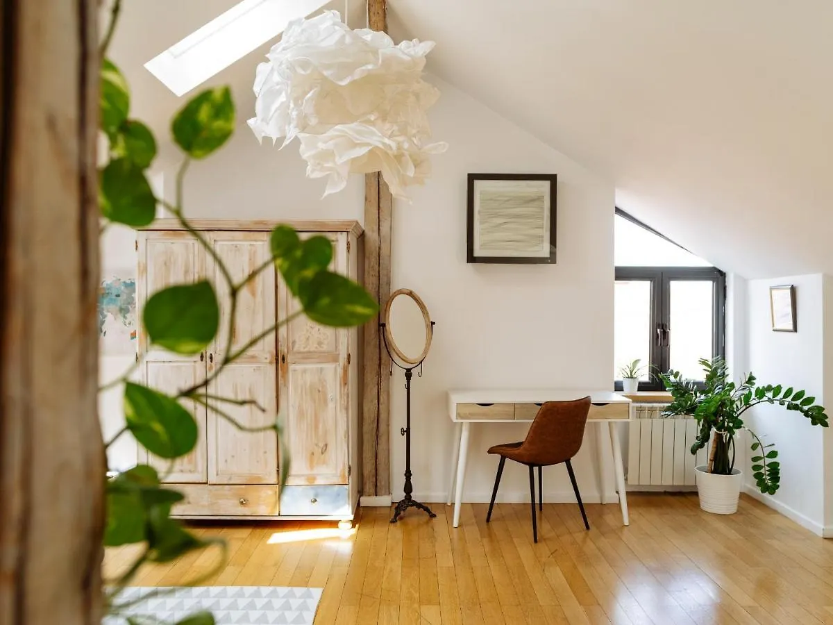ブカレストArtistic Loft In The Old Townアパートメント ルーマニア