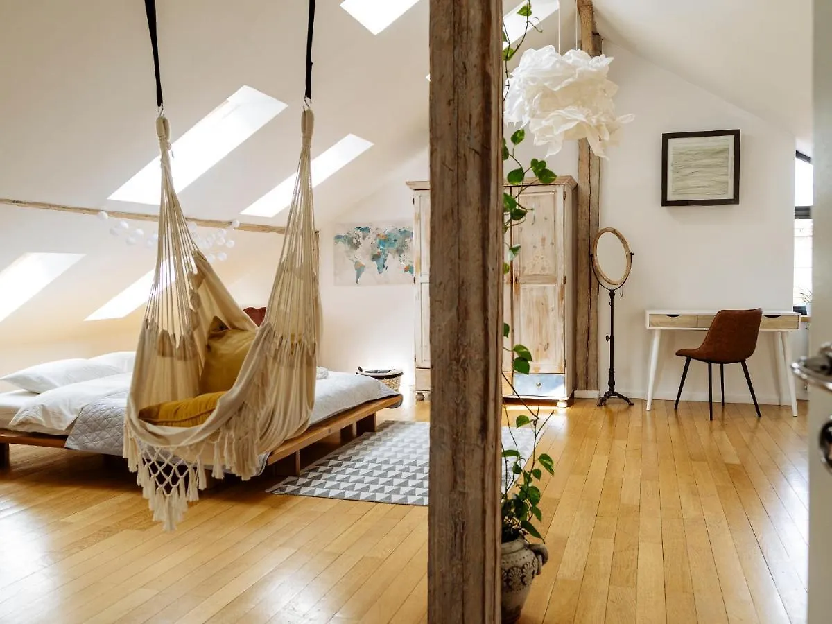 ブカレストArtistic Loft In The Old Townアパートメント